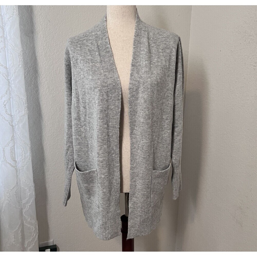 NWOT Love Ellie Women L Lightweight Neutral Cardigan Long Boyfriend Grey Pockets